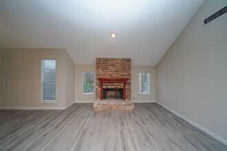 5407 Oakhaven Ln in Houston, TX - Building Photo - Building Photo