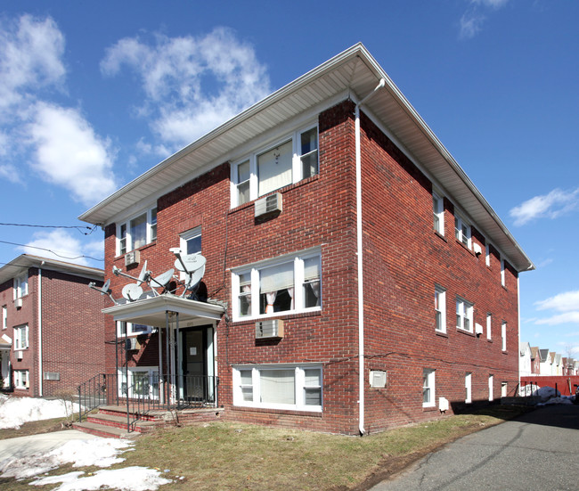 1095 Fanny St in Elizabeth, NJ - Building Photo - Building Photo