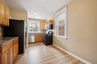 5122 N Hutchinson St in Philadelphia, PA - Building Photo - Building Photo