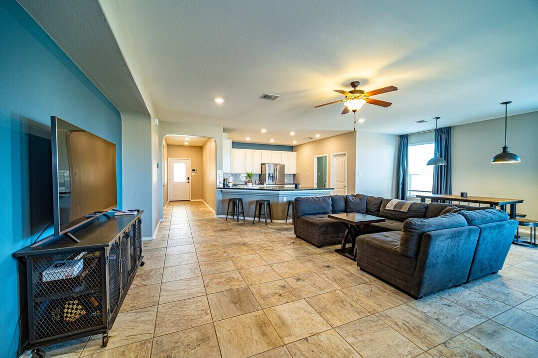 8221 Reggio St in Round Rock, TX - Building Photo