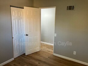 11016 Saginaw Dr in St. Louis, MO - Building Photo - Building Photo