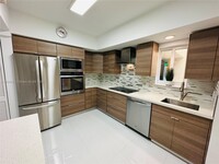 100 Jefferson Ave, Unit 10018 in Miami Beach, FL - Building Photo - Building Photo