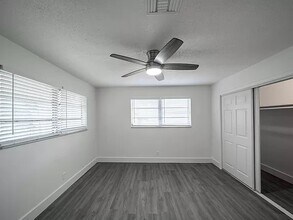 4110 SW 24th Ct in Fort Lauderdale, FL - Building Photo - Building Photo