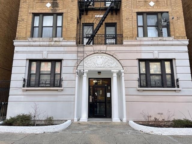 2672 John F. Kennedy Blvd in Jersey City, NJ - Foto de edificio