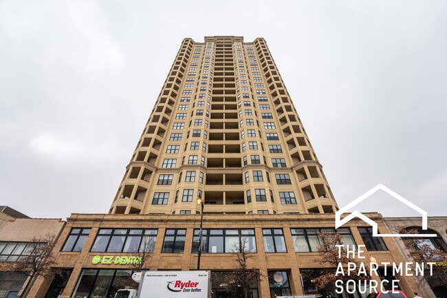 1462 S Michigan Ave, Unit 2203 in Chicago, IL - Building Photo - Building Photo