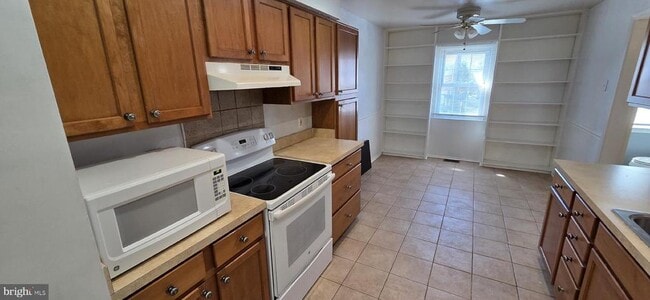 property at 12735 Lighthouse Ln