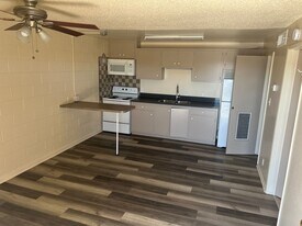 3718 Hazelwood St in Las Vegas, NV - Building Photo