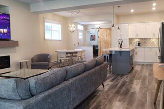 2540 Radio Tower Rd in Oliver, BC - Building Photo - Building Photo