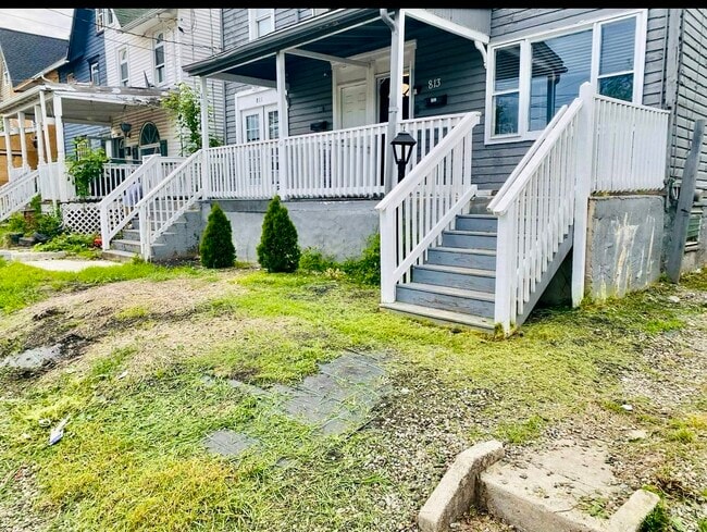 property at 813 E Chestnut St
