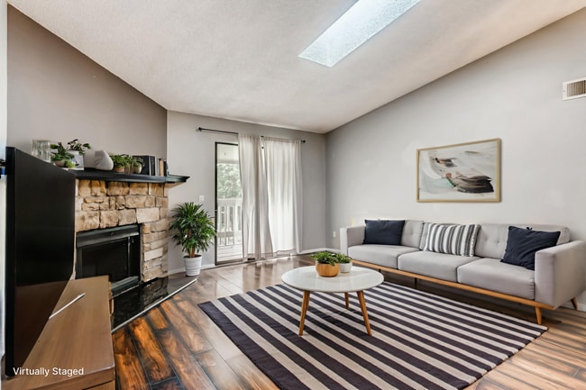 8225 Fairmount Dr in Denver, CO - Building Photo - Building Photo