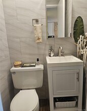 2 Richmond Rd in Lido Beach, NY - Building Photo - Building Photo