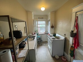 283-289 Bates Avenue in St. Paul, MN - Building Photo - Interior Photo