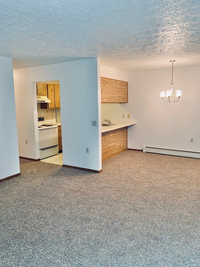 Foster Apartments in Gladwin, MI - Building Photo - Building Photo