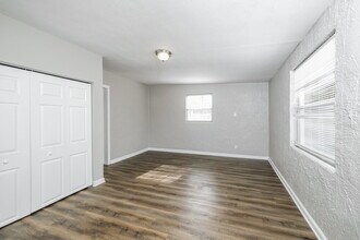 10576 Abilene Rd in Jacksonville, FL - Foto de edificio - Building Photo