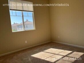 1005 Ashbridge Bay Dr in Pittsburg, CA - Building Photo - Building Photo