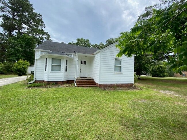 property at 4114 Lake Ave