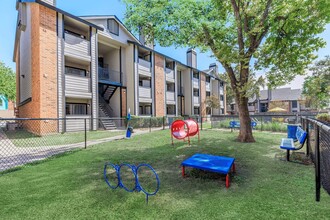 The Ellington in San Antonio, TX - Foto de edificio - Building Photo