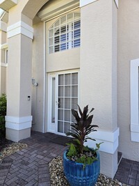 3720 Weymouth Cir in Naples, FL - Foto de edificio - Building Photo