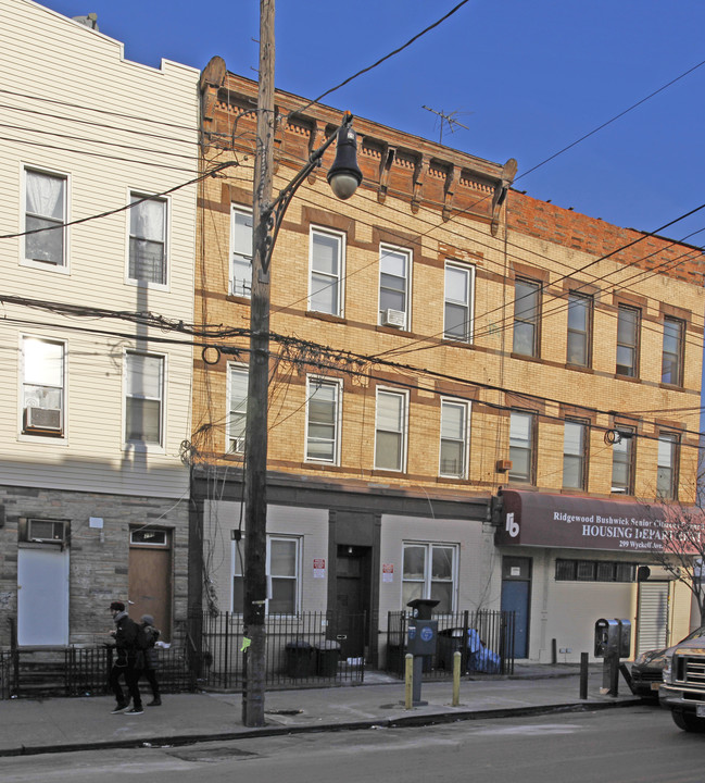 297 Wyckoff Ave in Brooklyn, NY - Building Photo