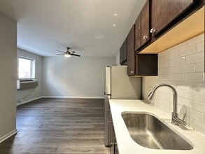 1627 N Humboldt Blvd, Unit E3 in Chicago, IL - Building Photo - Building Photo