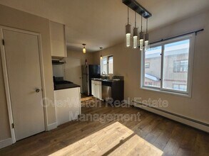 8114 Boundary Ave in Anchorage, AK - Building Photo - Building Photo