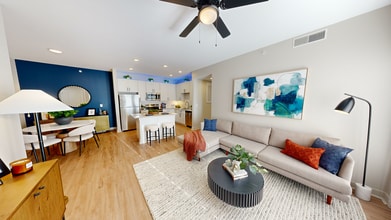 Remington Lake Apartments in Hamilton, OH - Foto de edificio - Building Photo