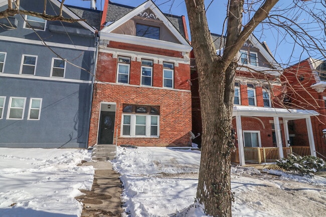 2228 Kemper Ln, Unit 4