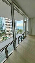 1408 Brickell Bay Dr, Unit 916 in Miami, FL - Foto de edificio - Building Photo
