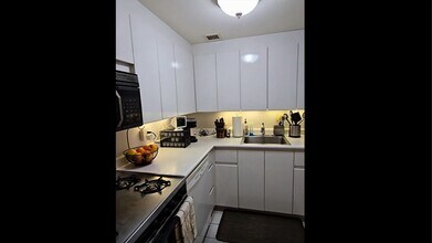 170 Tremont St in Boston, MA - Building Photo - Building Photo