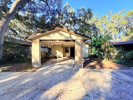 141 Fernery Rd in Lakeland, FL - Building Photo