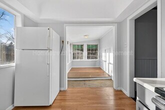 7160 Beulah Ave in Jennings, MO - Building Photo - Building Photo