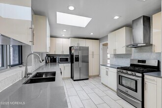 201 Golf Rd in Deal, NJ - Building Photo - Building Photo