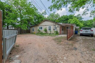 1606 Walnut Ave in Austin, TX - Building Photo - Building Photo