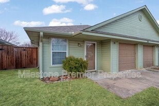 1021 Rice St in Denison, TX - Building Photo