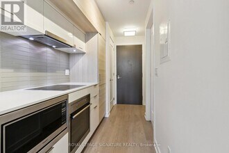 88 Scott St in Toronto, ON - Building Photo - Building Photo