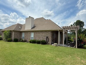 3064 Madison Ln in Chelsea, AL - Building Photo - Building Photo
