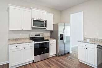 982 Minden Terrace in Fairburn, GA - Building Photo - Building Photo