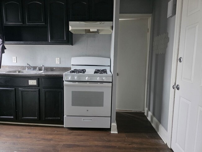 property at 211 Maryland Ave