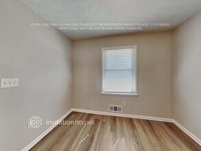 4172 Renfrew Ct SW in Atlanta, GA - Foto de edificio - Building Photo