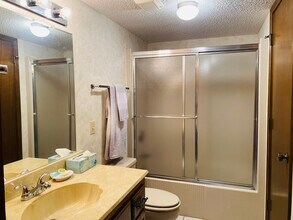 24 Melinda Ln in Bella Vista, AR - Building Photo - Building Photo