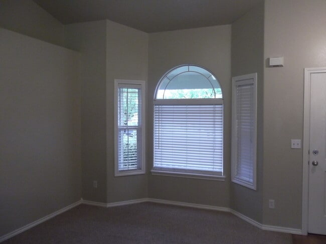 1565 W Silver Salmon Dr in Meridian, ID - Building Photo - Building Photo