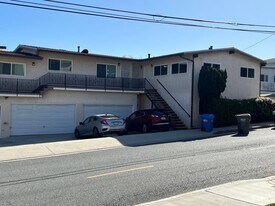 2000 Carnegie Ln in Redondo Beach, CA - Building Photo