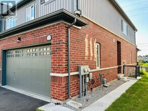 35 Brixham Ln in Brampton, ON - Building Photo - Building Photo