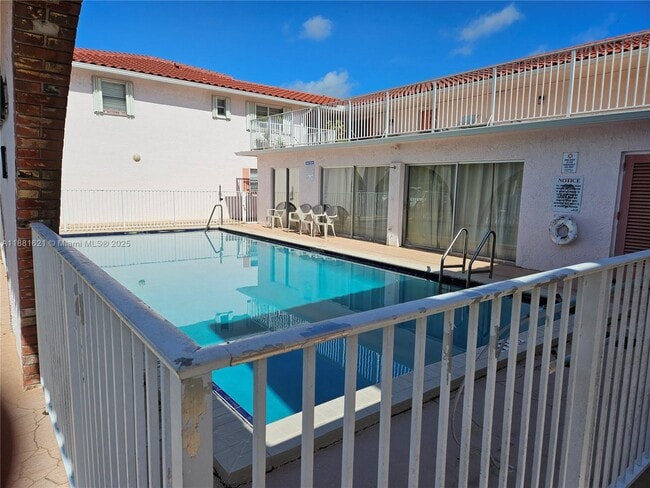 11131 Royal Palm Blvd in Coral Springs, FL - Building Photo - Building Photo