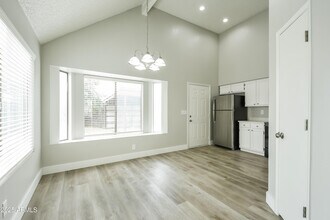 2229 W Ross Ave in Phoenix, AZ - Building Photo - Building Photo