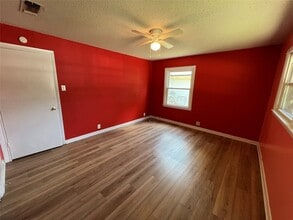 1515 N Binkley St in Sherman, TX - Building Photo - Building Photo