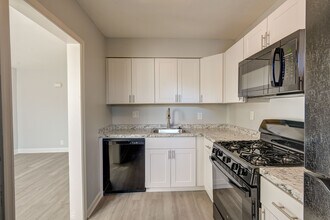 6125 MacBeth Dr in Baltimore, MD - Building Photo - Building Photo