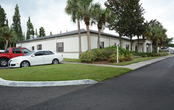 Lake Pointe Village in Mulberry, FL - Building Photo - Building Photo