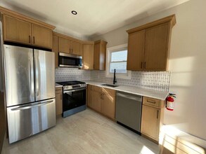 413 E 9th Ave in Roselle, NJ - Building Photo - Building Photo