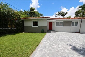 2436 SW 19th Ave in Miami, FL - Building Photo - Building Photo